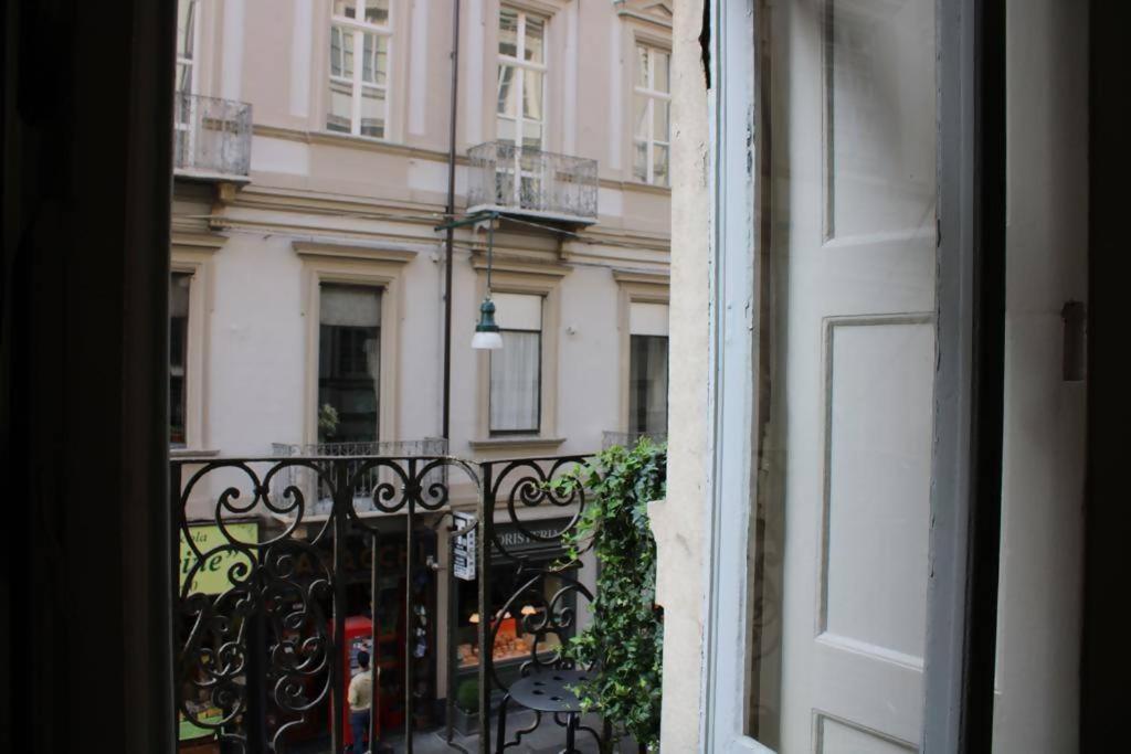 Casa Colore Esclusiva In Posizione Centralissima トリノ エクステリア 写真